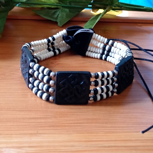 1PC Beautiful Bone Choker Necklace - Picture 1 of 6